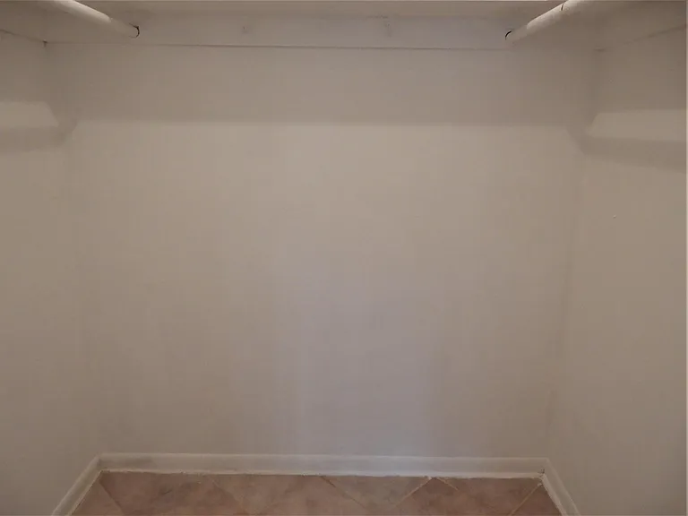 Walk in closet