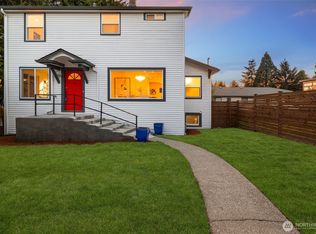 6821 40th Ave NE, Seattle, WA
