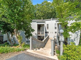 10402 Iron Mill Rd, North Chesterfield, VA 23235