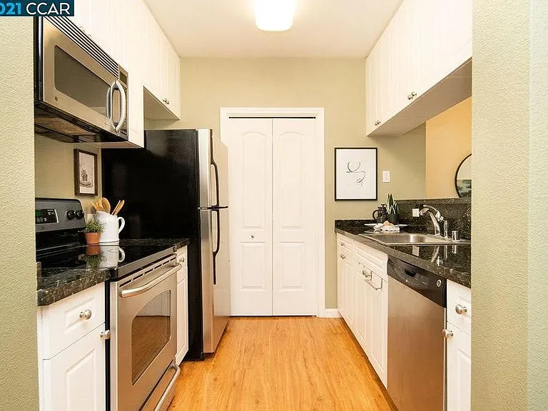 1315 Alma Ave — Photo 7