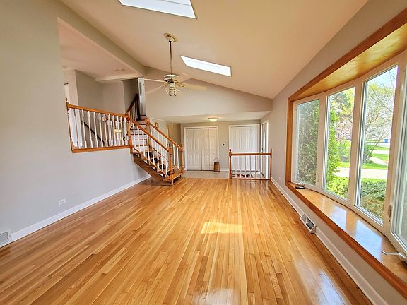 4th image of 419 N 6th Ave
