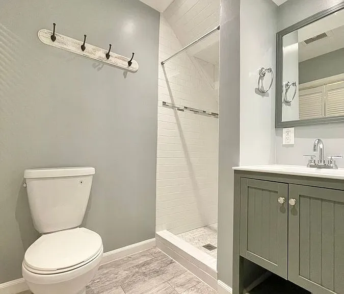528 E Luray Ave — Photo 27