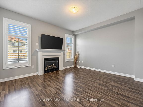 4th image of 20 McDonald Cres