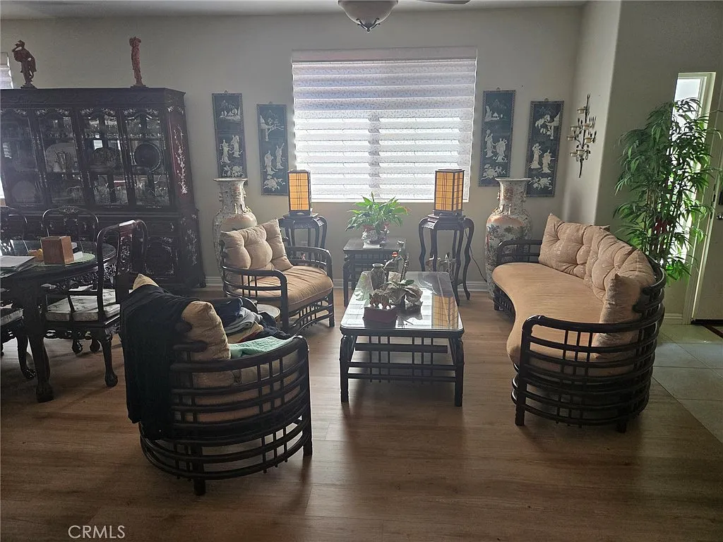 2 bed, 1761 sqft, $2,500 — Photo 4
