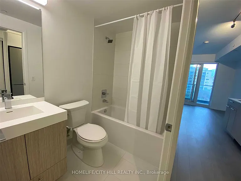 251 Jarvis St #702 — Photo 9