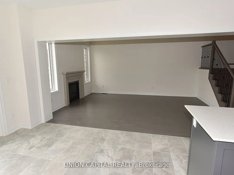 1378 Davis Loop N — Photo 22