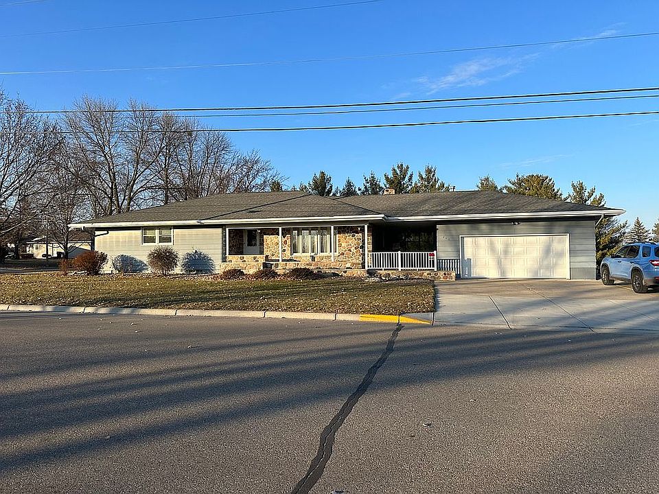 240 7th St W, Browerville, MN 56438 Zillow