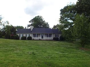 21 Magnolia Ct, Rydal, GA 30171