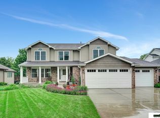 5801 Markhorn Ct, Lincoln, NE 68526