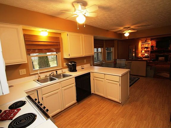 2nd image of 13056 Morrison Pl NW
