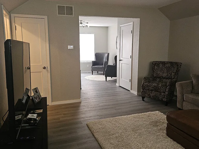 1300 Remington Way — Photo 3