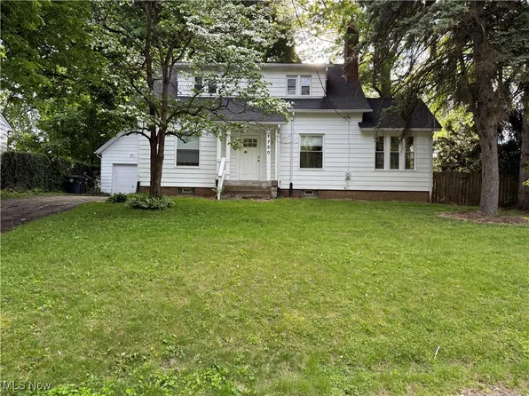 1750 Tonawanda Ave, Akron, OH 44305