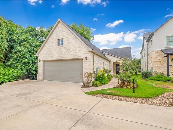 3rd image of 1249 Red Bud Ln
