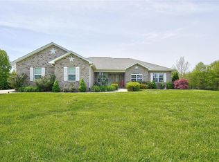 8544 Hemann Dr, Troy, IL 62294