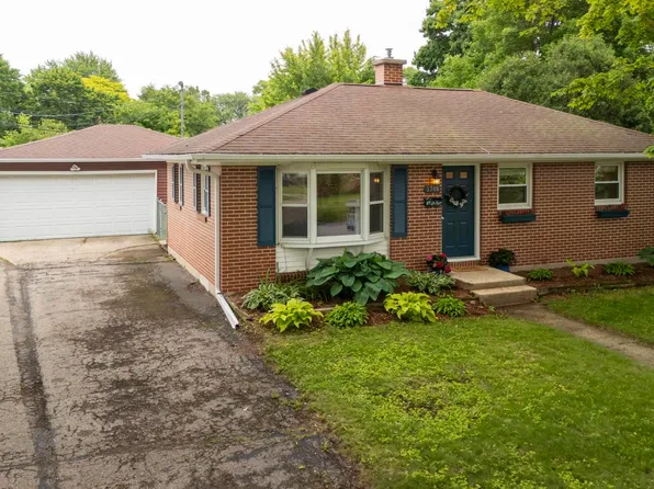 3746 Johns St, Madison, WI 53714