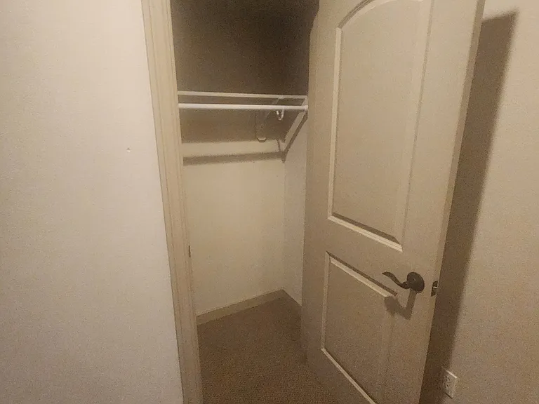 327 E Birch St — Photo 3