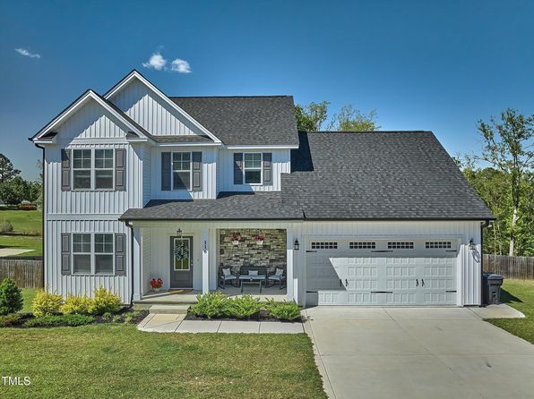 116 Nairn St, Fayetteville, NC 28311
