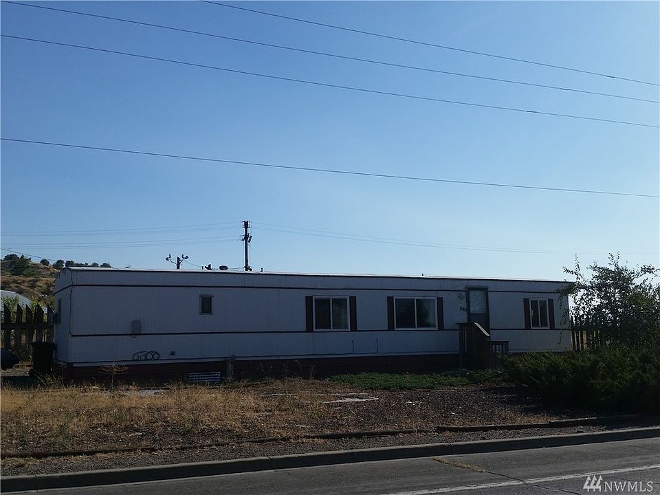 2nd image of 912 8th Ave