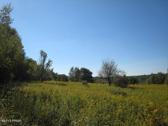 4th image of Highland Acres Dr