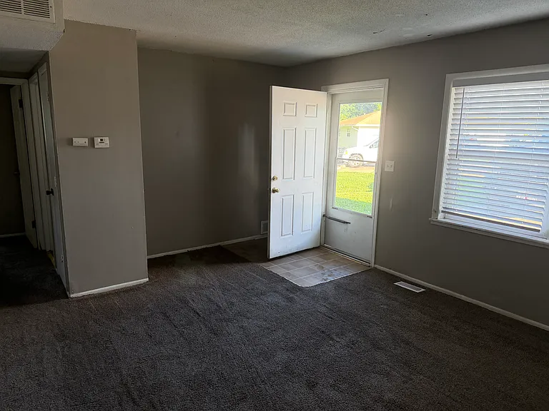 18816 E Blackhawk Trl — Photo 15