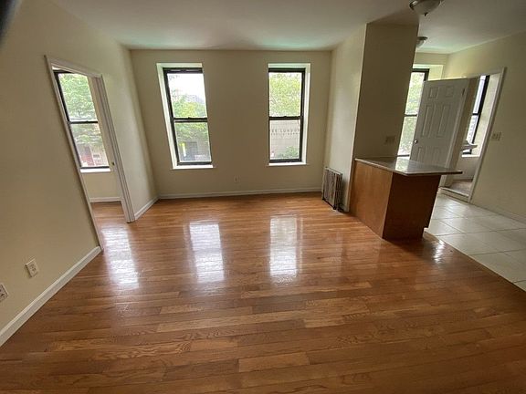 2nd image of 105 Henry St APT 16