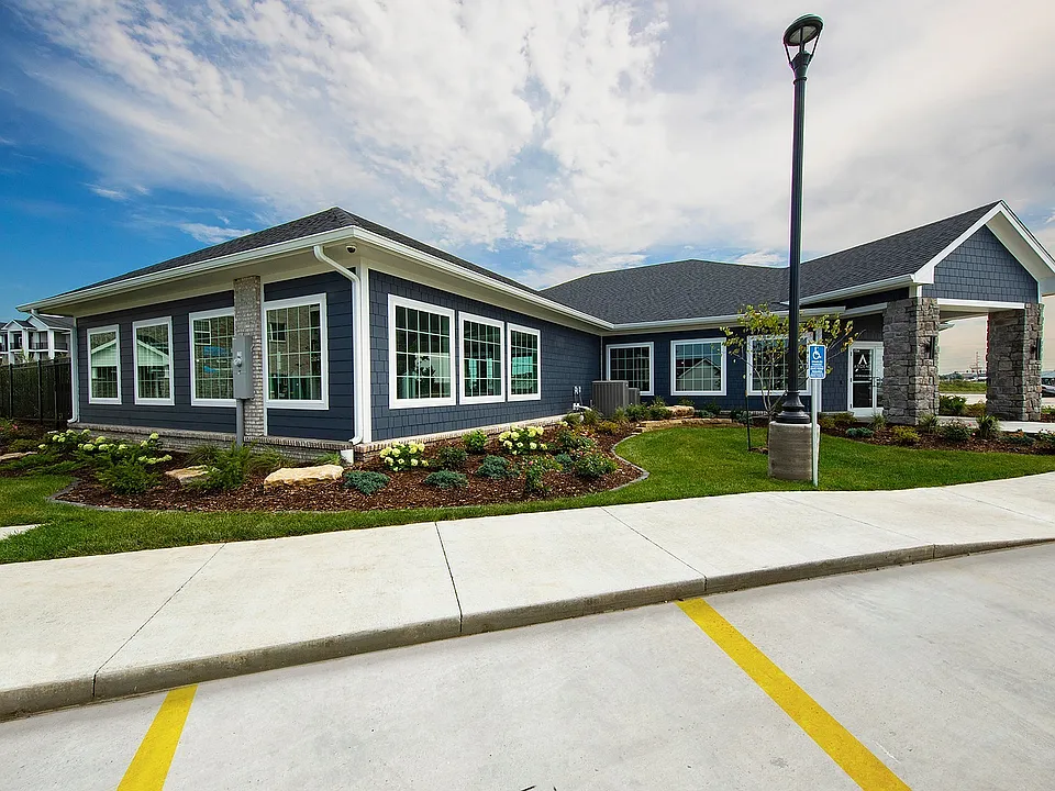 The Summit at Heritage Apartments