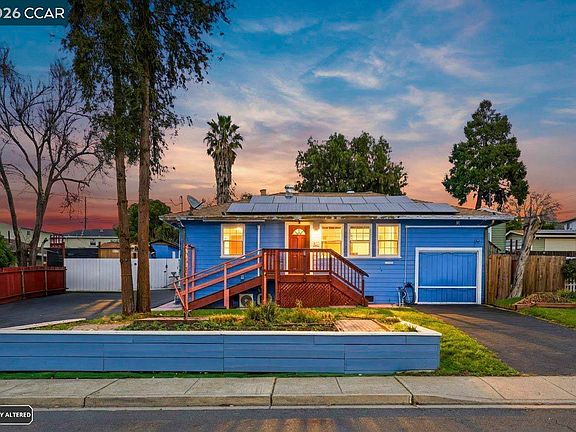 4th image of 1925 Solano Way