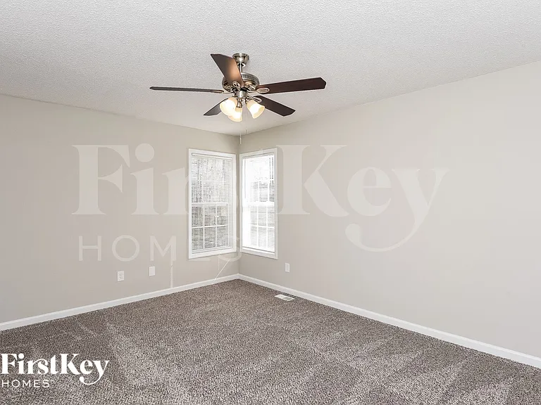 60 Cyra Ct — Photo 10