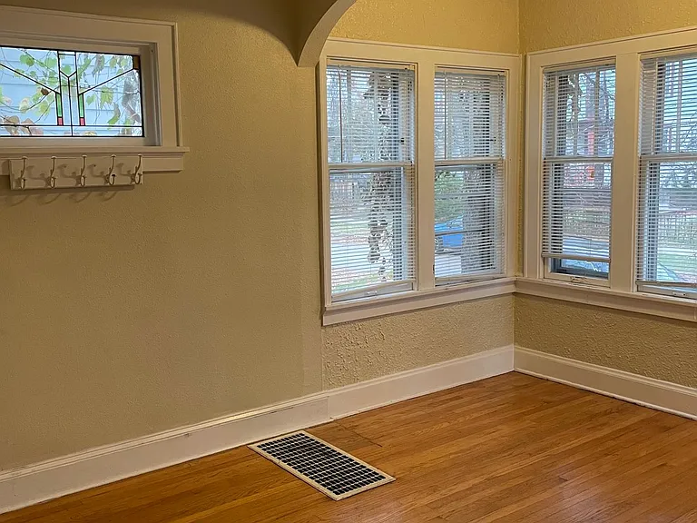 2829B N Weil St — Photo 4