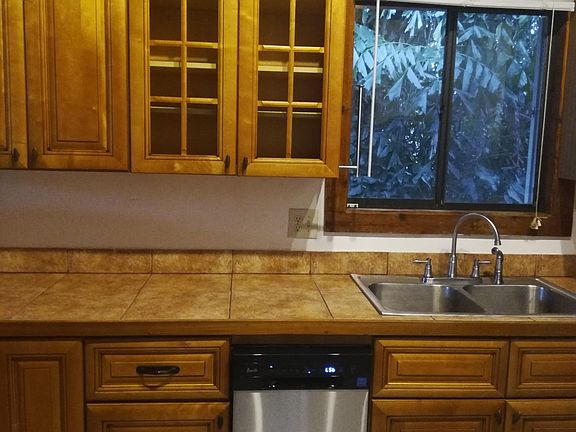 3rd image of 317 SW 9th Ave #3