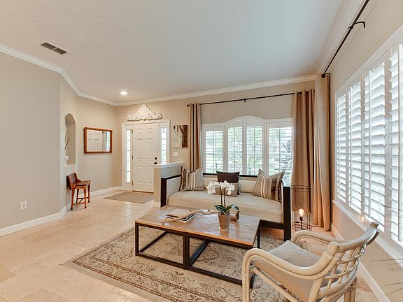 2nd image of 609 Lake Stone Cir