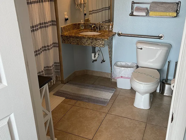 8800 Bay Pines Blvd #305 — Photo 7