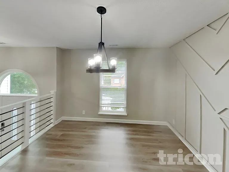 104 Edgewater Ct — Photo 5