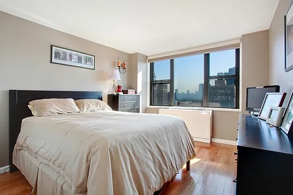 Sold by Corcoran | media 7