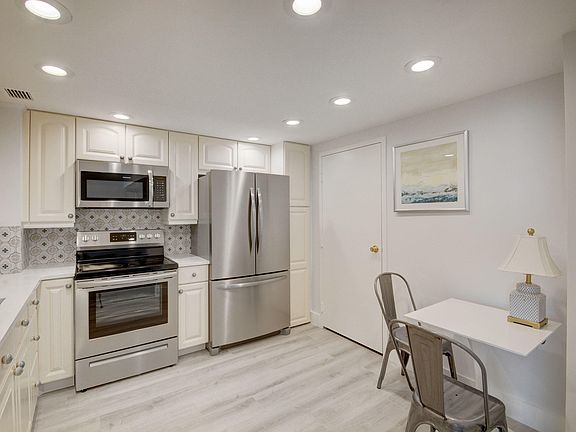 2nd image of 3450 S Ocean Blvd APT 626