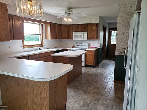 2nd image of 10910 S Dickinson Ave