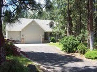13217 W Sunnyvale Dr, Nine Mile Falls, WA 99026