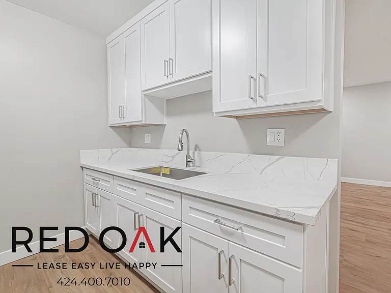 1909 Buckingham Rd #5 — Photo 11
