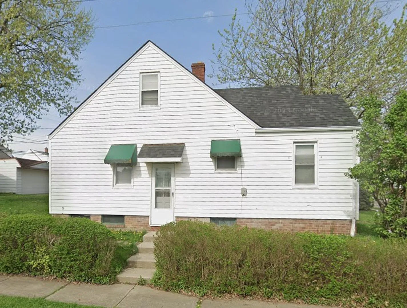 Garfield Heights - 3 Bedroom Single Family Home — Photo 2
