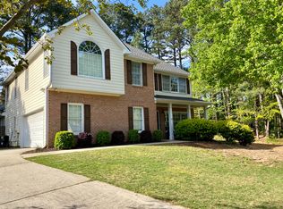 408 Sweetfern Ln, Sugar Hill, GA 30518