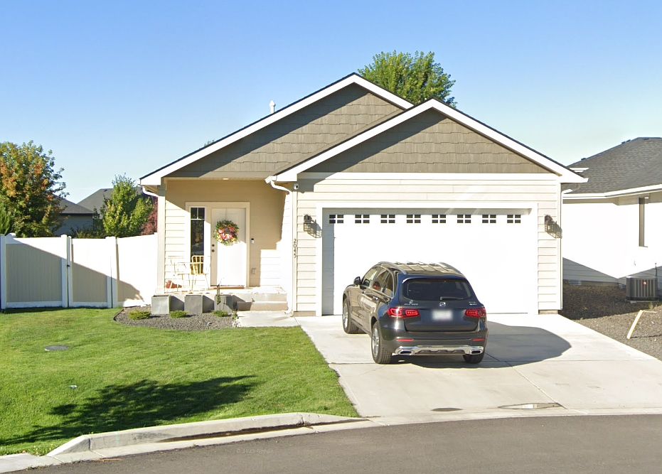 1st image of 2045 W Parkway Ct
