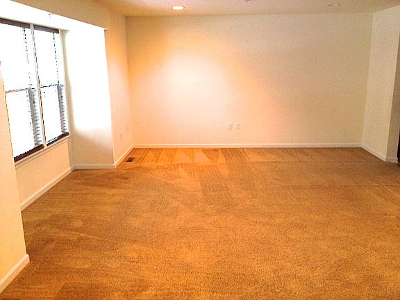 2nd image of 403 Fairgate Dr