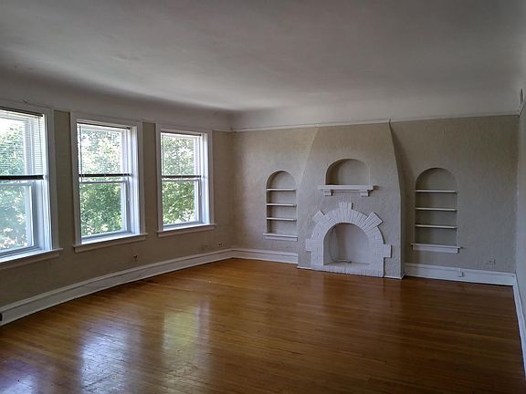 2nd image of 2729 W Jarvis Ave APT 1