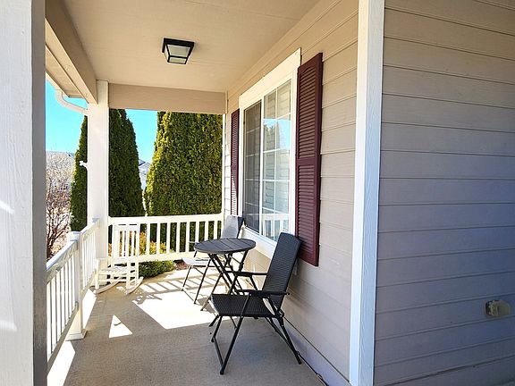 2nd image of 2203 Meadowlark Ln