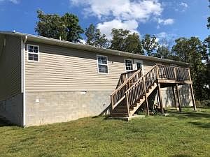 2nd image of 1607 County Road 516