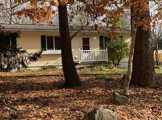 N3124 Satinwood Rd, Lake Geneva, WI 53147