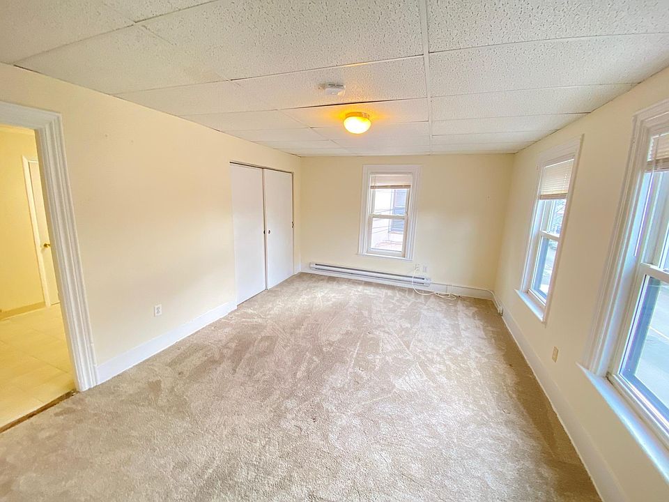 1st image of 16 Lincoln St #3