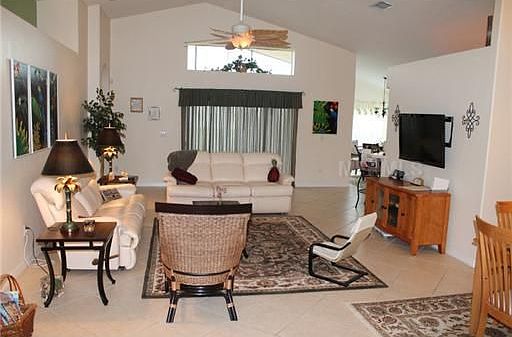 4th image of 718 Knightsbridge Cir