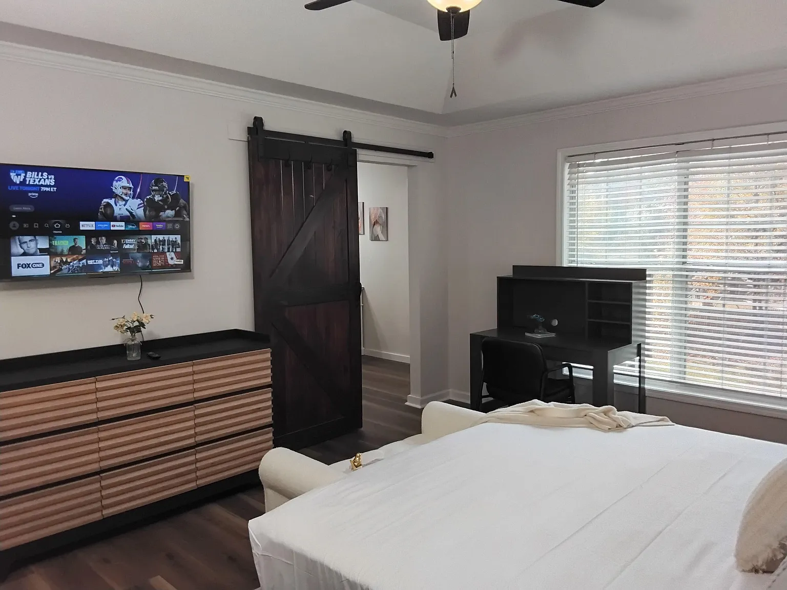 4 bed, 4.0 bath, 1526 sqft, $1,347 — Photo 4