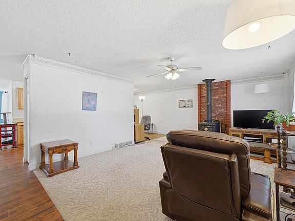 5th image of 3726 Conifer Dr